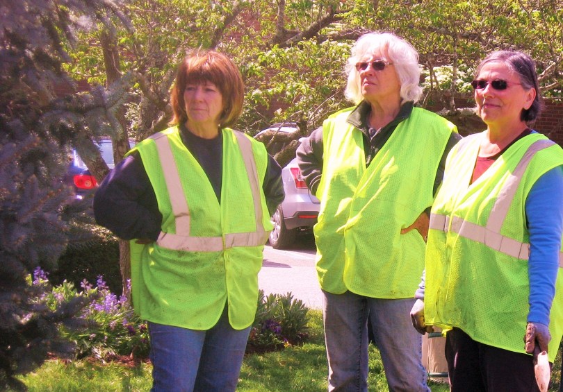 Dirt Diggin' Day April 21, 2015